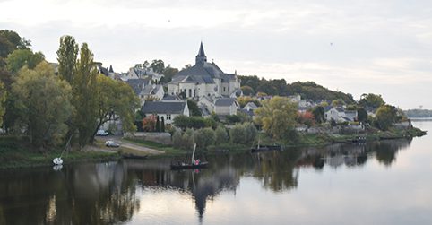 candes saint martin village